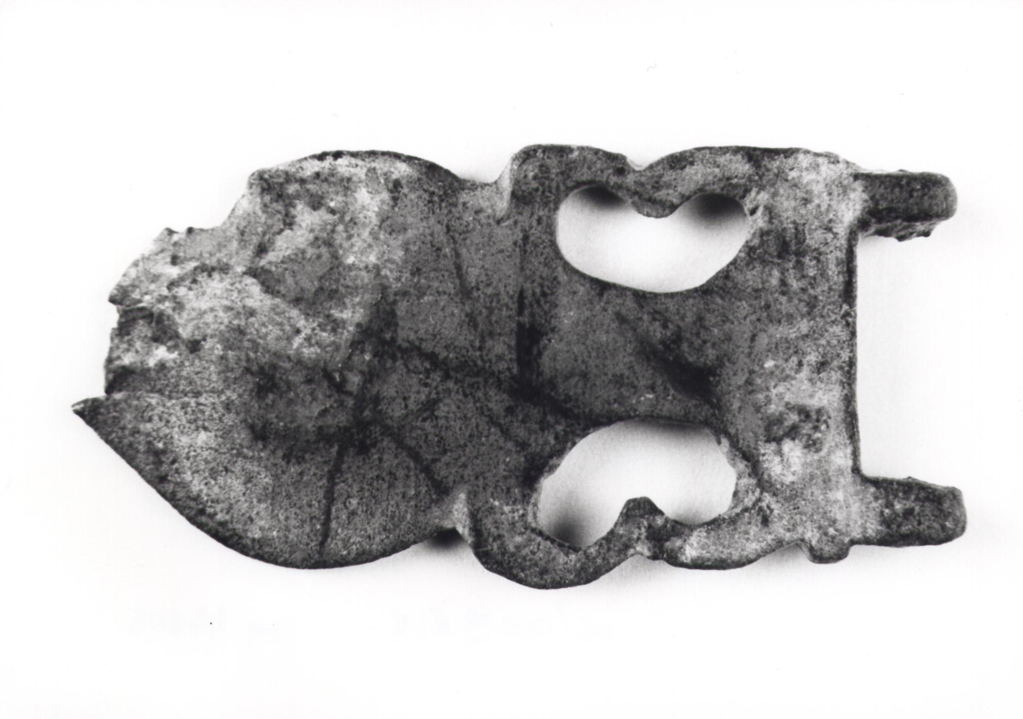 cingulum/ puntale, a "anfora"; tipo "stile militare" (prima metà sec. V d.C)