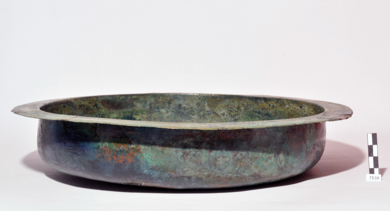 bacile/ orlo a doppia treccia - Fase Piceno III avanzato-IV A iniziale (fine/ metà VII-VI a.C)