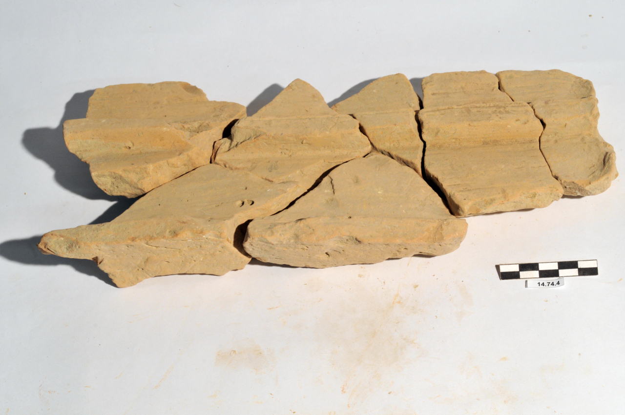 frontone/ elemento decorativo interno (ultimo quarto II a.C)