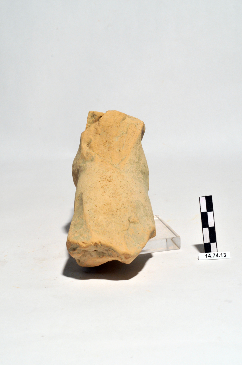 statua/ frontonale, piede (ultimo quarto II a.C)