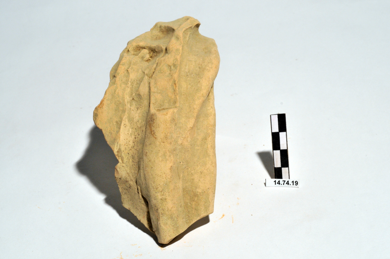 statua/ frontonale, panneggio (ultimo quarto II a.C)