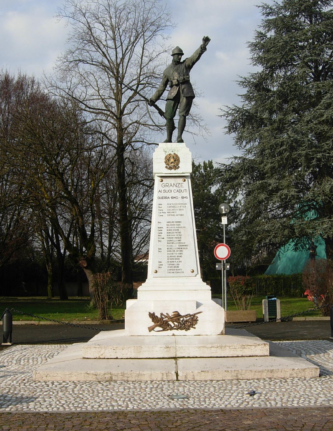 figura di soldato: fante (monumento ai caduti - a cippo) di Marsoletto, P (XX)