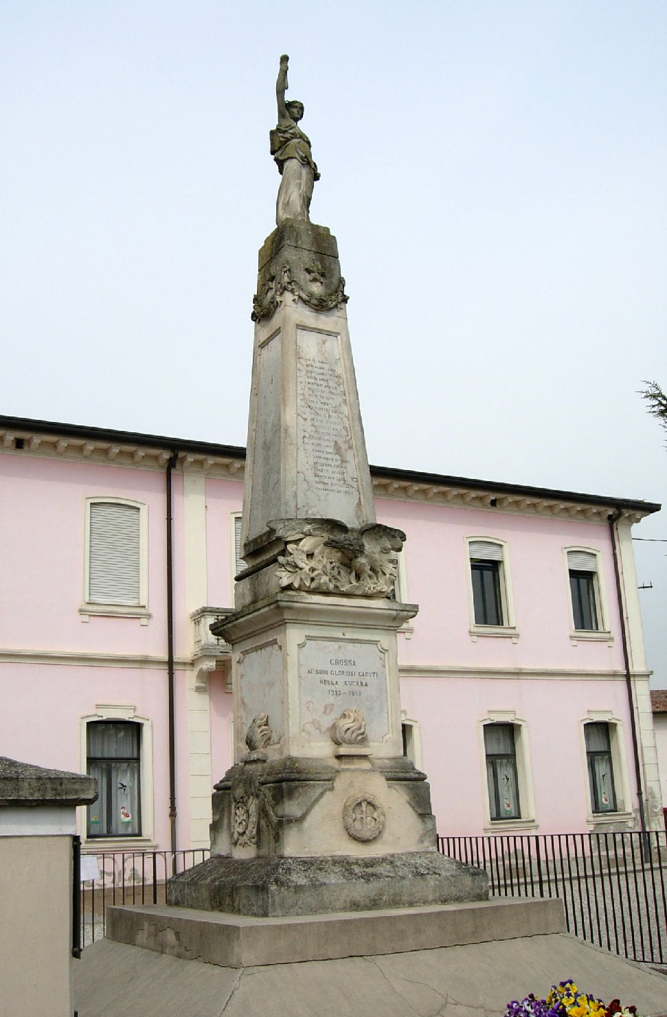 allegoria della Vittoria come donna vestita all'antica (monumento ai caduti - ad obelisco) - ambito veneto (XX)