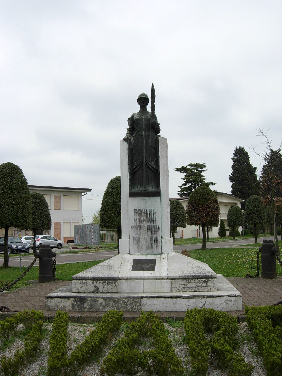 allegoria della Vittoria come donna vestita all'antica (monumento ai caduti - a stele) - ambito veneto (XX)