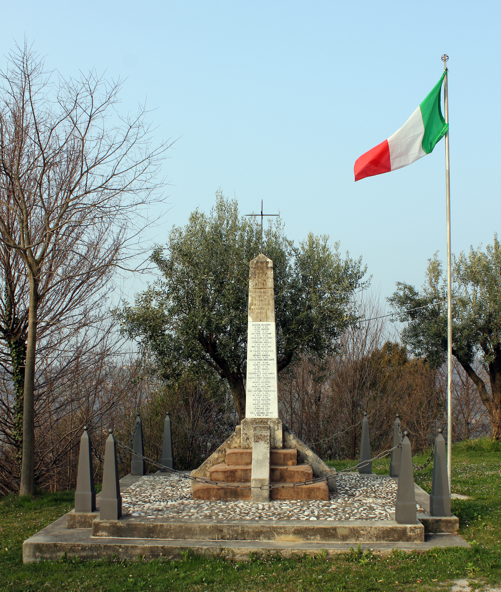 monumento ai caduti - ad obelisco, opera isolata - ambito italiano (XX)