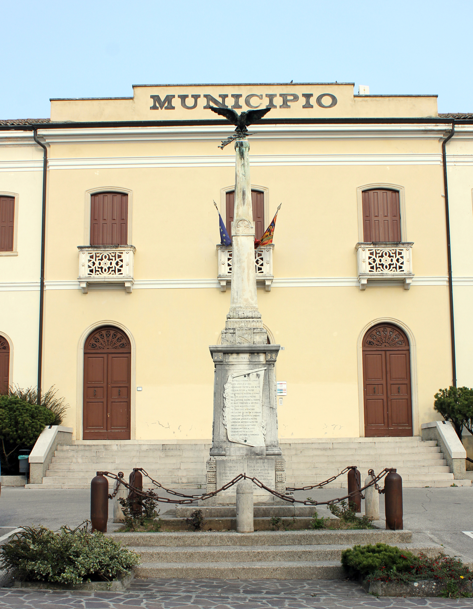 allegoria della Vittoria come aquila (monumento ai caduti - ad obelisco, opera isolata) - ambito italiano (XX)