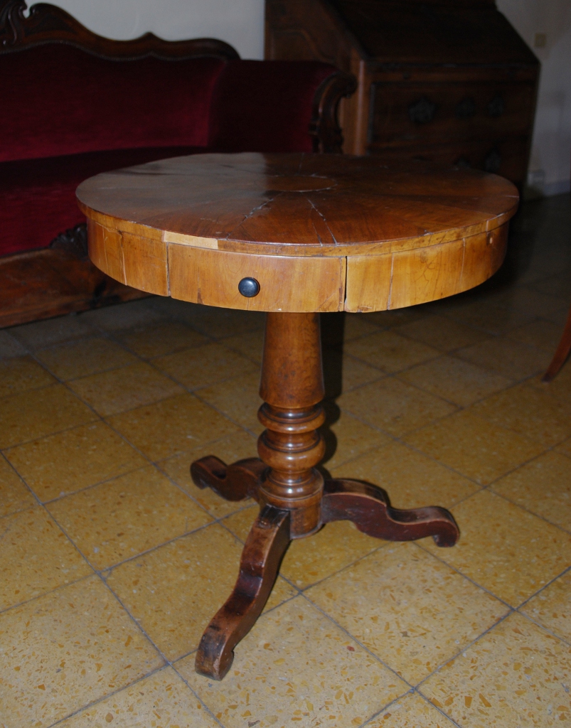 tavolino - ambito parmense (fine XIX)