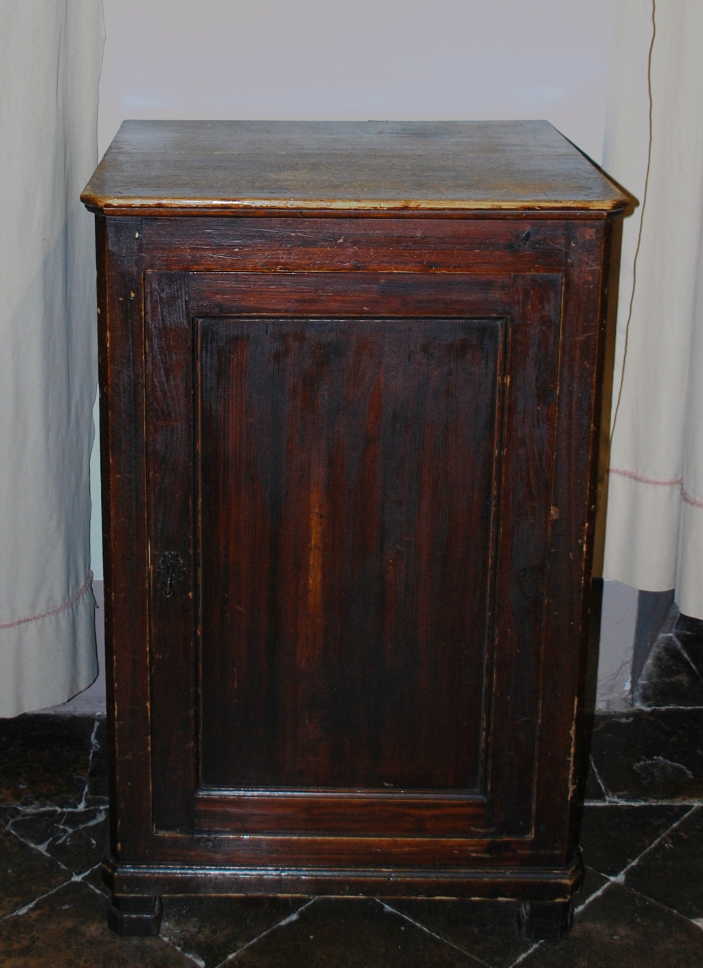 credenzina - ambito parmense (seconda metà XIX)