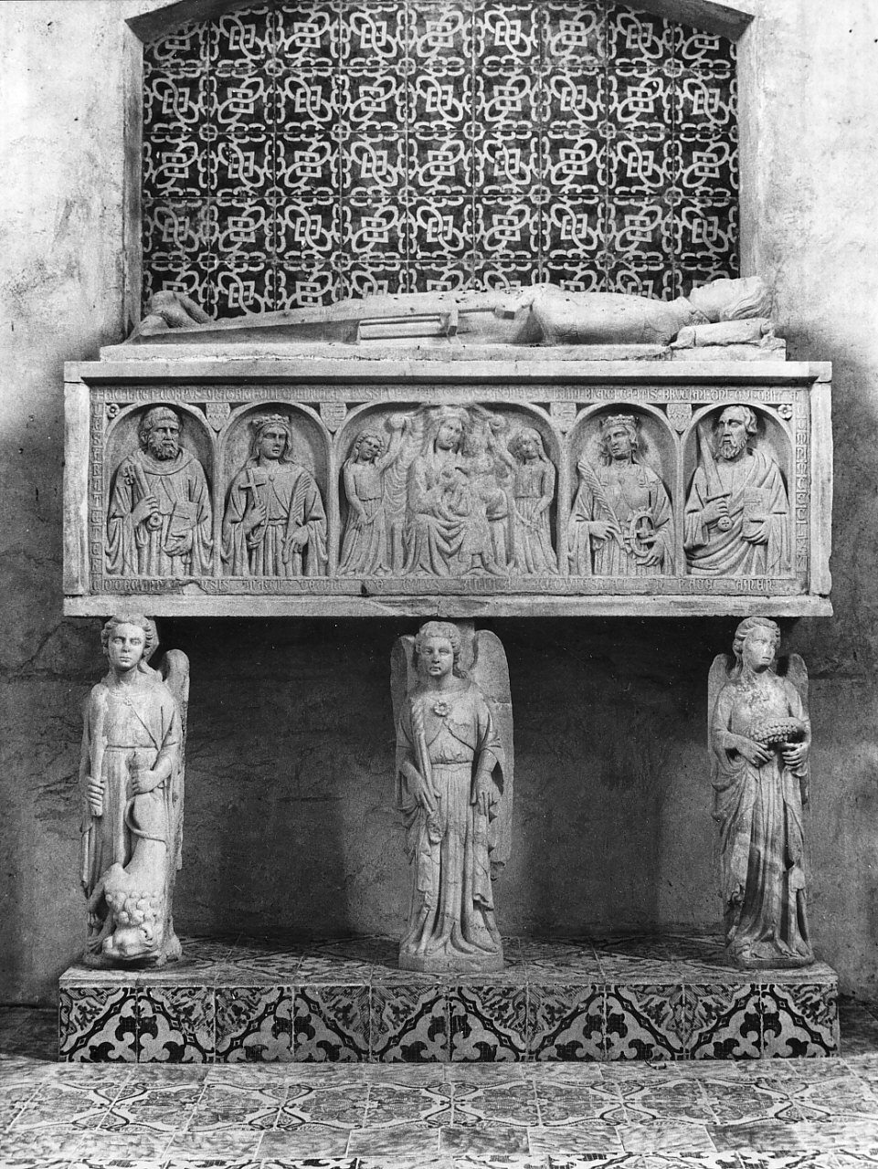 monumento funebre, complesso decorativo - ambito napoletano (sec. XIV)
