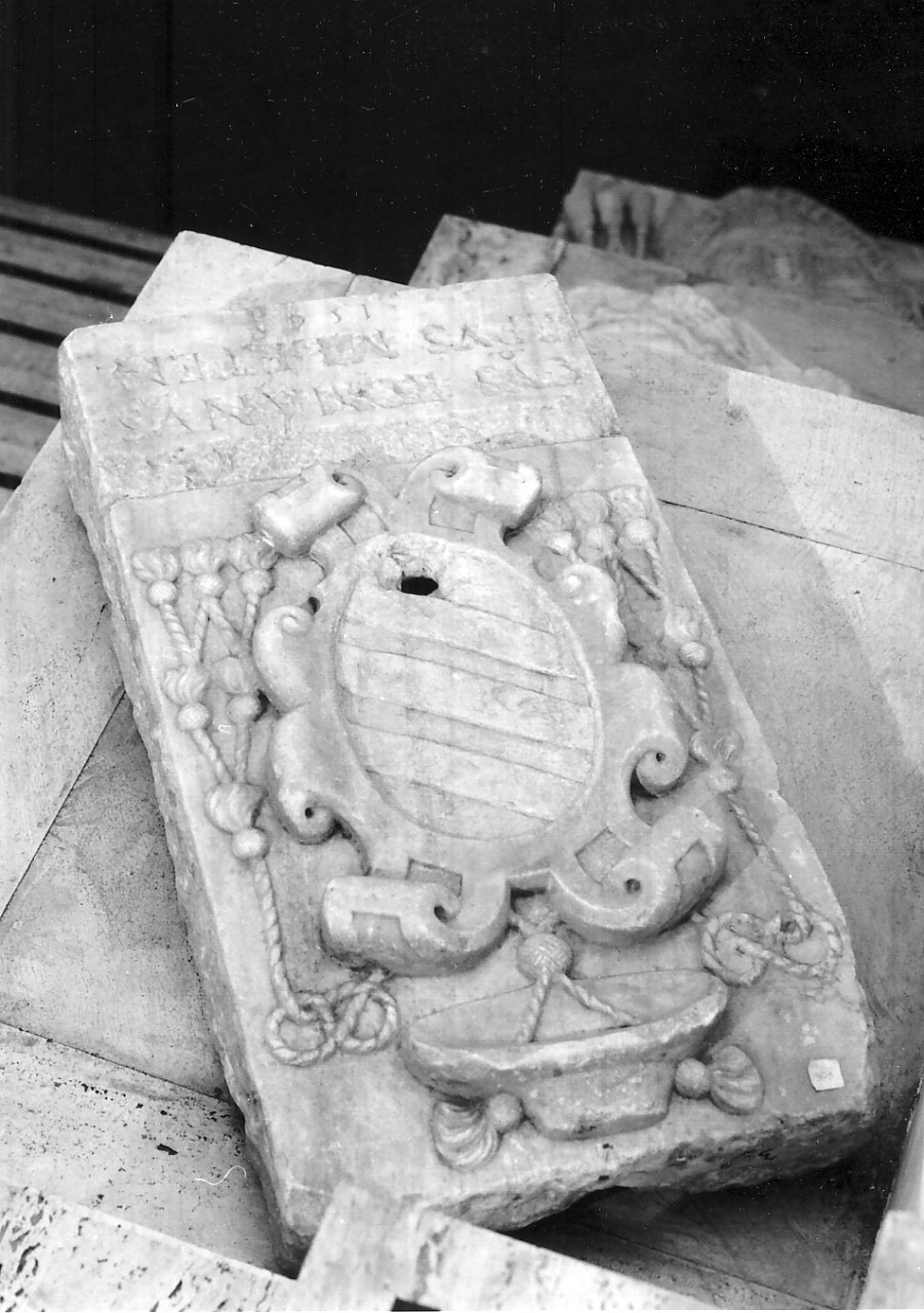 lastra, opera isolata - bottega Italia meridionale (sec. XVI)