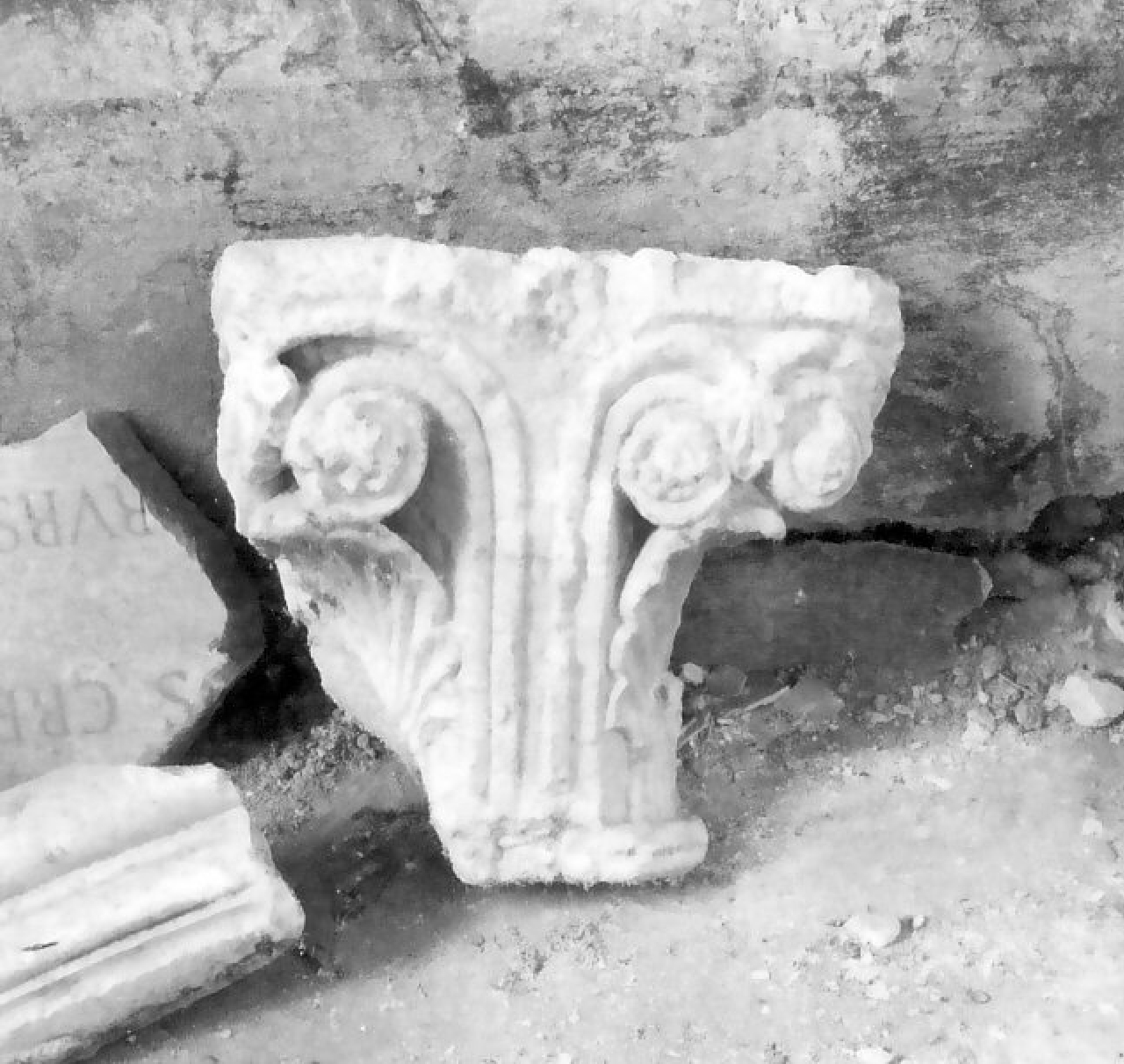 Capitello (capitello, frammento) - bottega calabrese (sec. XII)