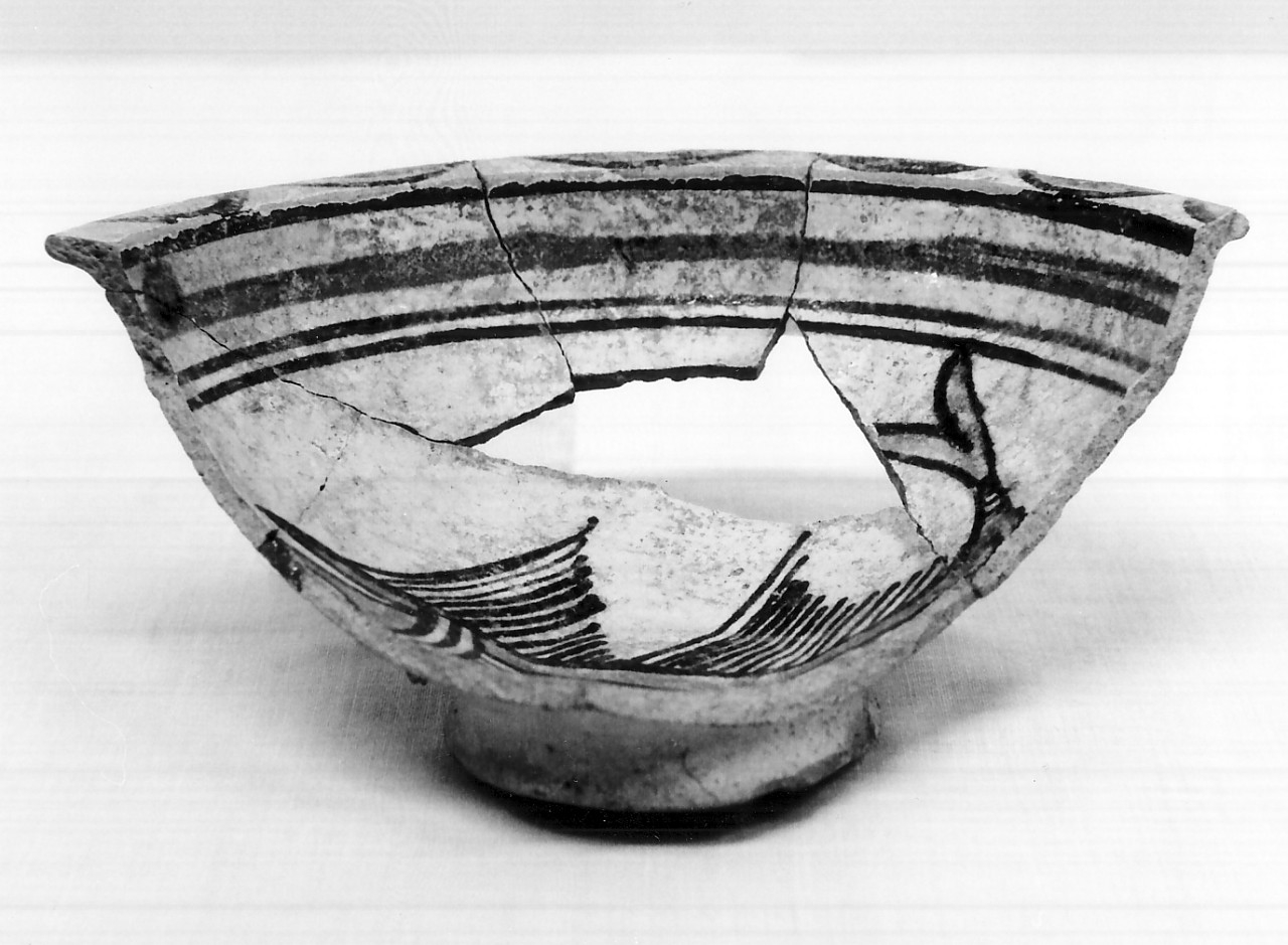 ciotola, frammento - bottega Italia meridionale (sec. XIII)