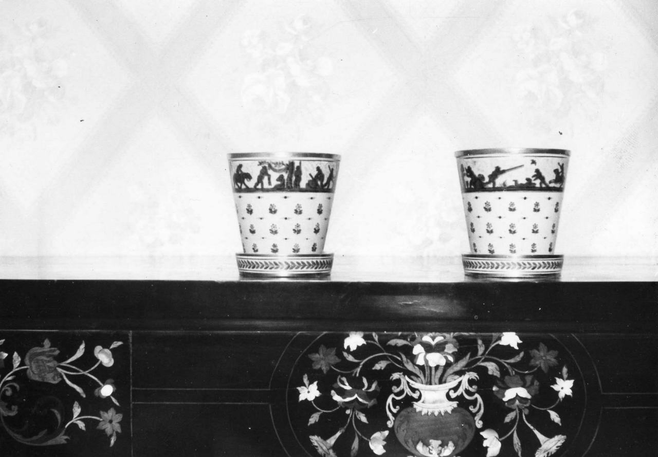 vaso, serie - manifattura italiana (prima metà sec. XIX)