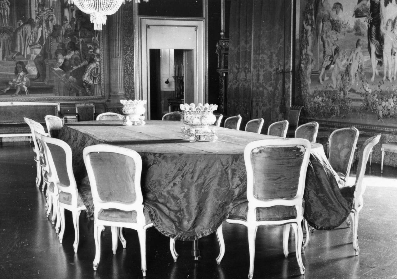 tavolo - manifattura toscana (metà sec. XIX)