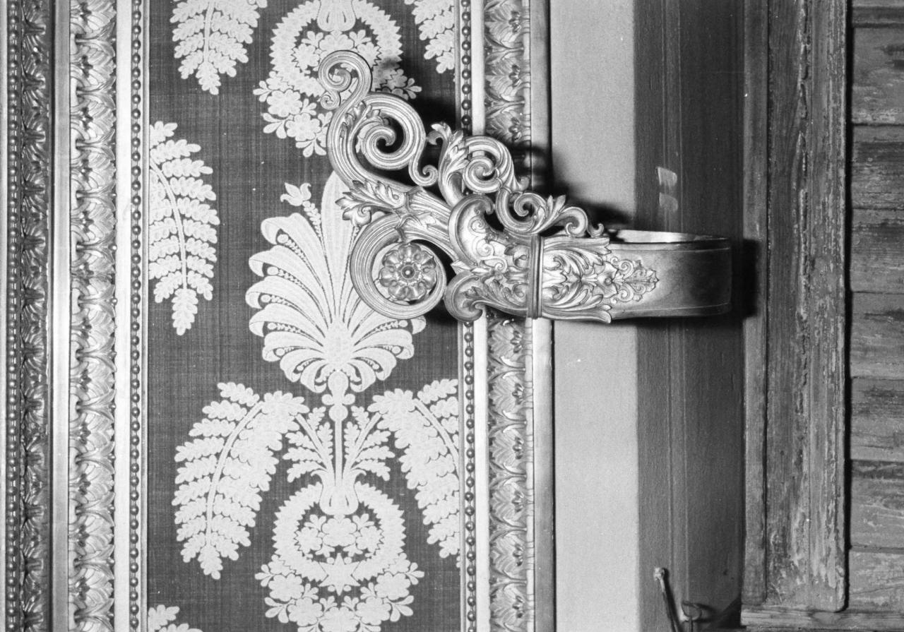 braccio per tenda, serie - manifattura italiana (prima metà sec. XIX)