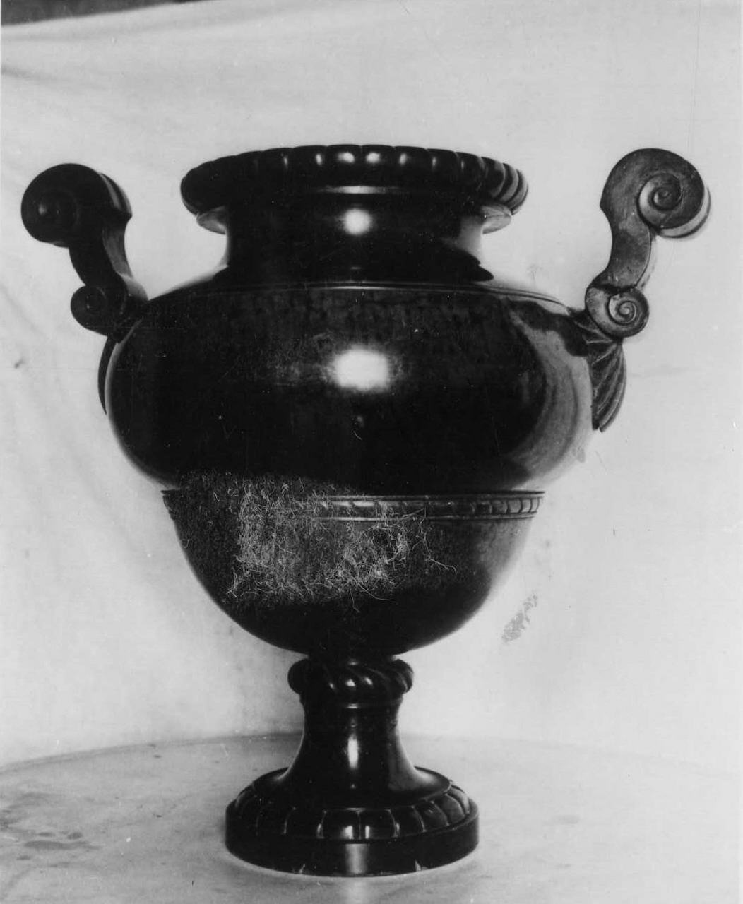 vaso - manifattura europea (primo quarto sec. XIX)