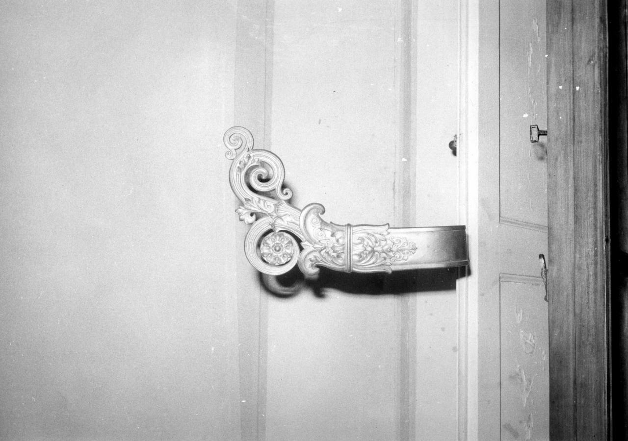 braccio per tenda, serie - manifattura italiana (sec. XIX)