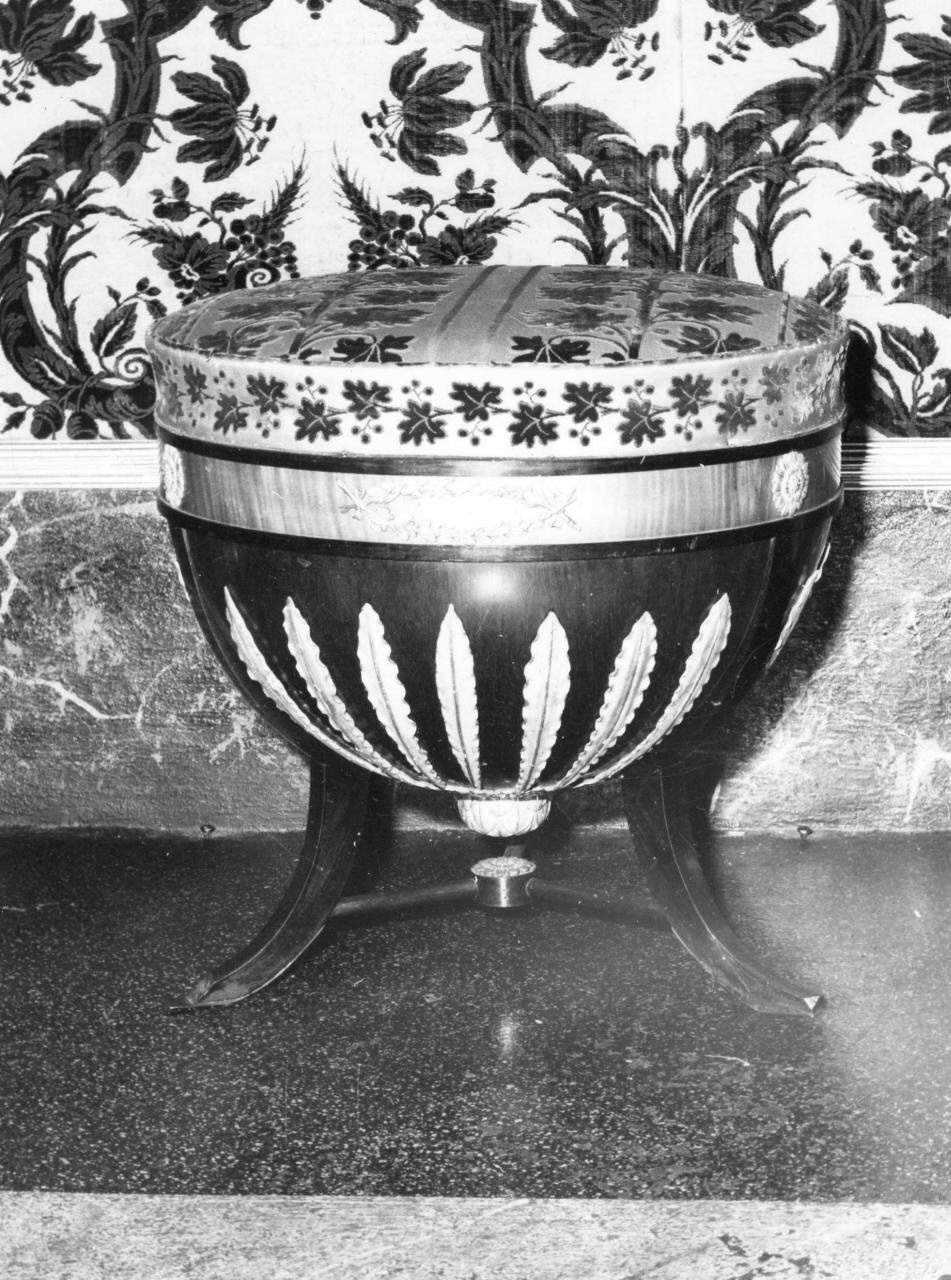 sgabello, serie - manifattura toscana (primo quarto sec. XIX)