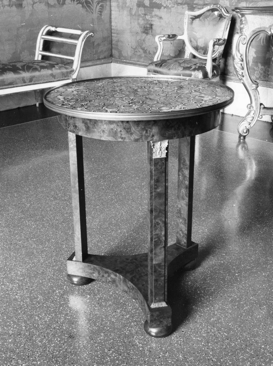 tavolo - manifattura toscana (primo quarto sec. XIX)