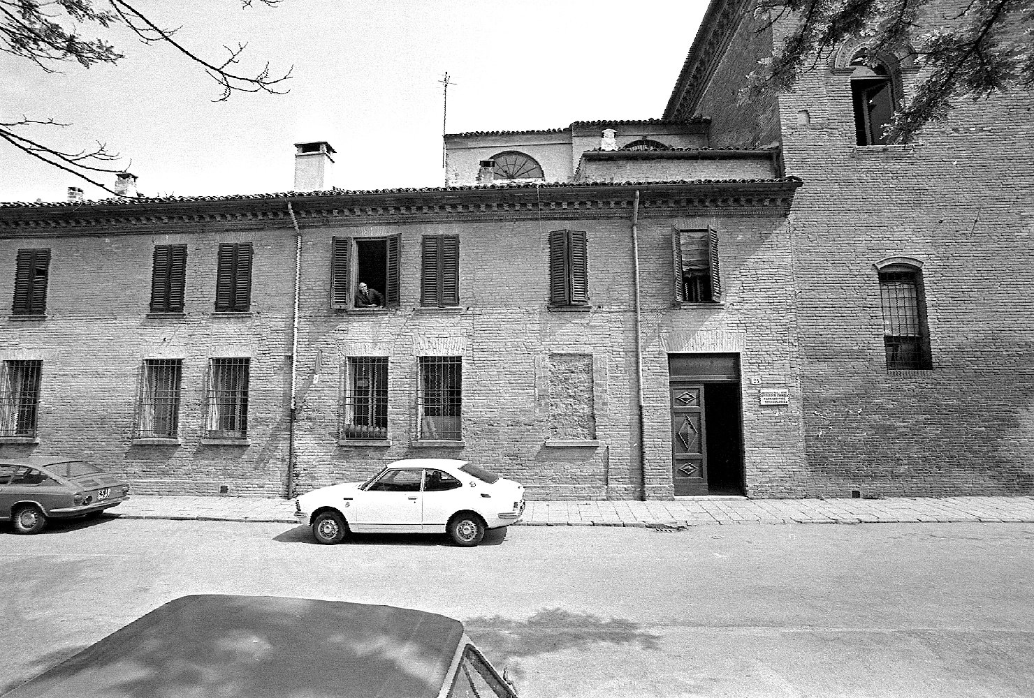 Palazzo Schifanoia <Ferrara> 1385 - facciata - particolare (negativo) di Gessi, Aldo (XX)