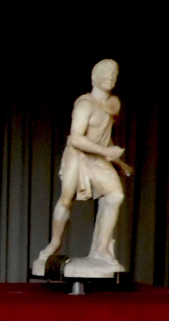 Scultura di figura virile in marmo italico (scultura) - ambito romano (II)