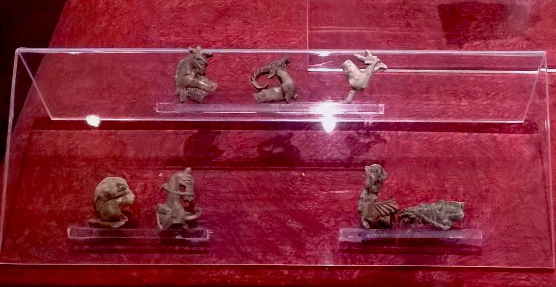 Elementi di rivestimento (placca, gruppo (da corredo)) - ambito etrusco (terzo quarto VII a.C)