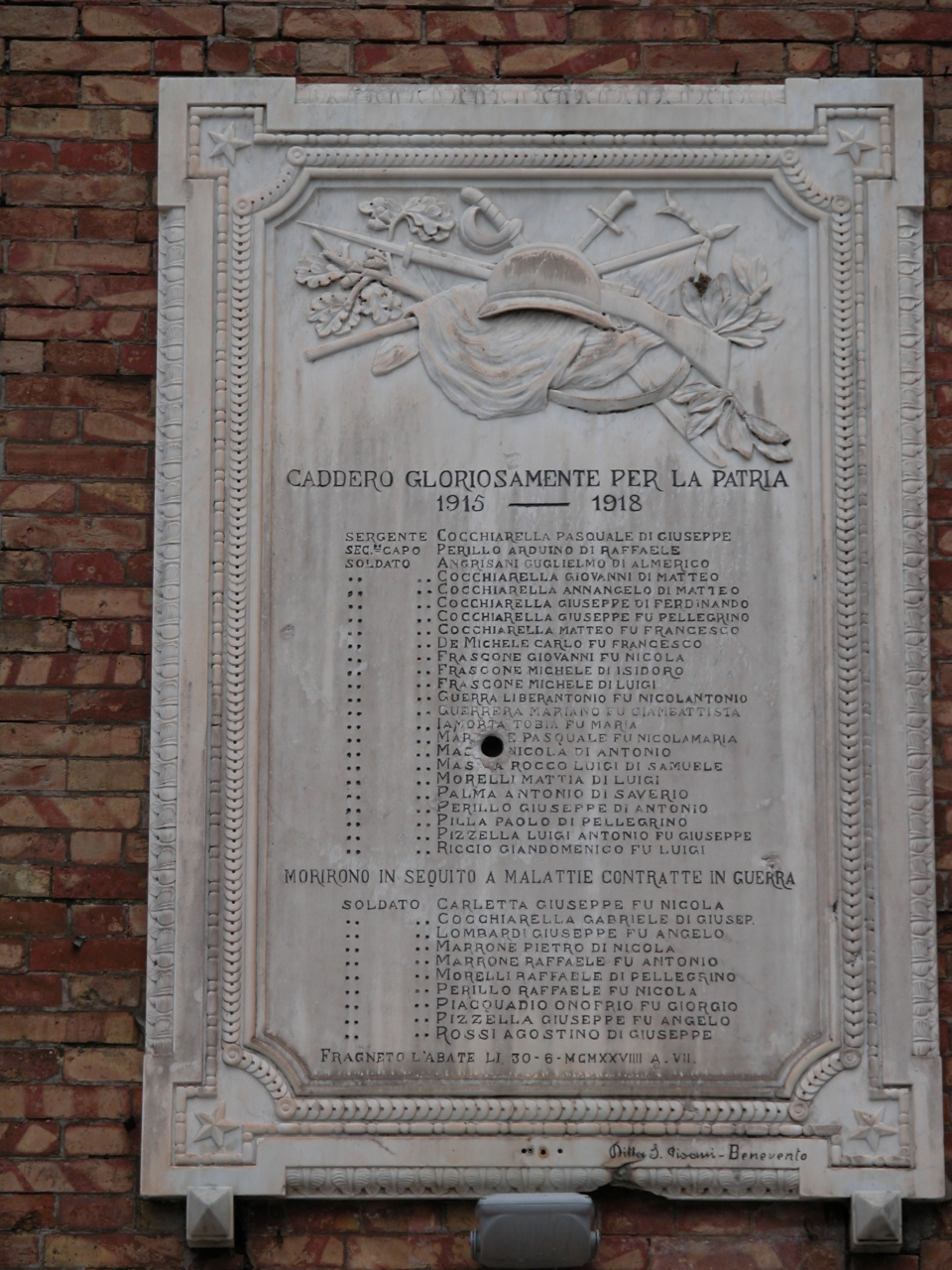 lapide commemorativa ai caduti di Ditta Pisani (sec. XX)