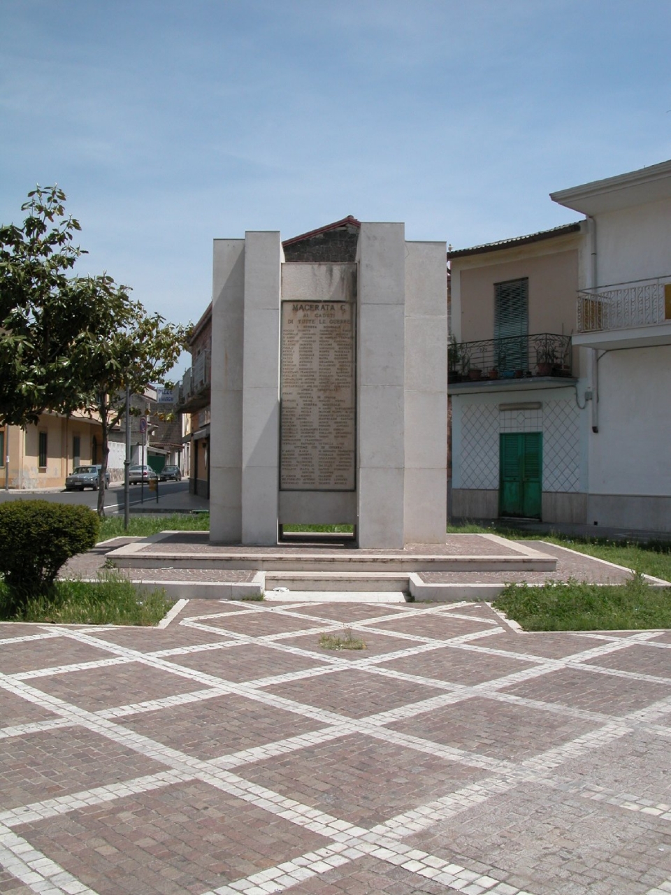 monumento ai caduti - a lapide - bottega Italia centro-meridionale (sec. XX)