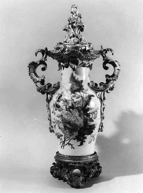 motivi decorativi floreali (vaso, pendant) - manifattura napoletana (seconda metà sec. XVIII)