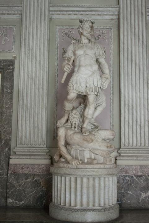 Alessandro Farnese incoronato dalla Vittoria dopo aver soggiogato le Fiandre (gruppo scultoreo) di Moschino Simone (seconda metà sec. XVI)