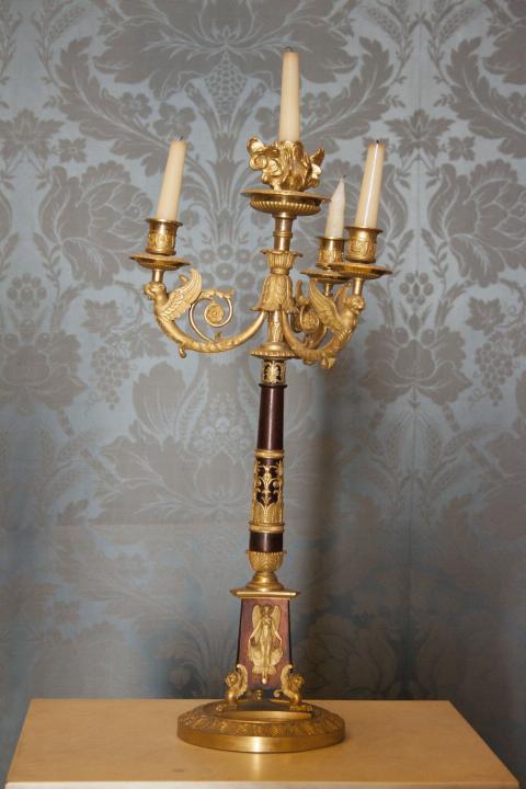 Motivi decorativi vegetali con figure alate (candelabro - da tavolo, serie) - manifattura napoletana (primo quarto sec. XIX)