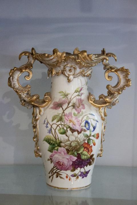 motivi decorativi floreali (vaso, pendant) - bottega campana (sec. XVIII)