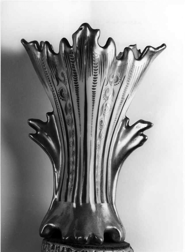 vaso da fiori - manifattura di Capodimonte (seconda metà sec. XVIII)