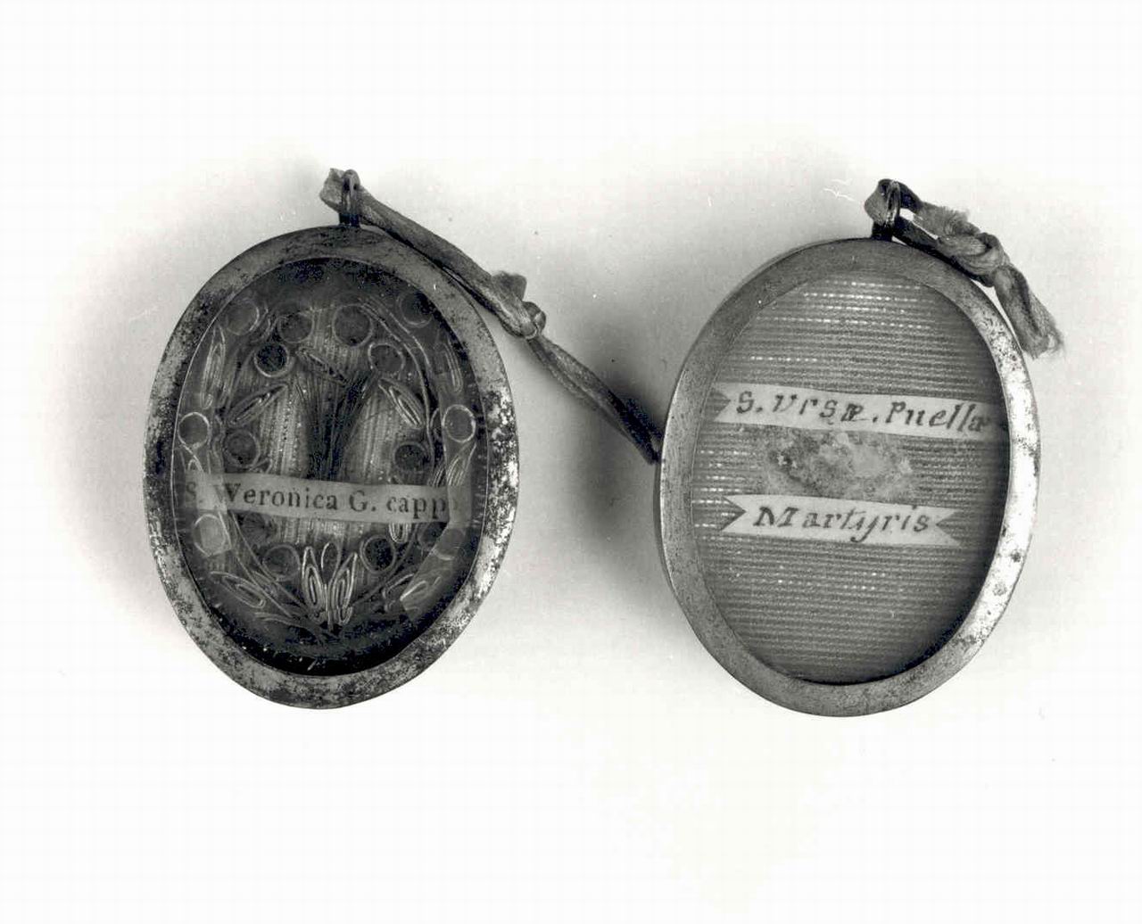 RELIQUIARIO - A MEDAGLIONE, opera isolata - produzione piemontese (seconda metà sec. XIX)