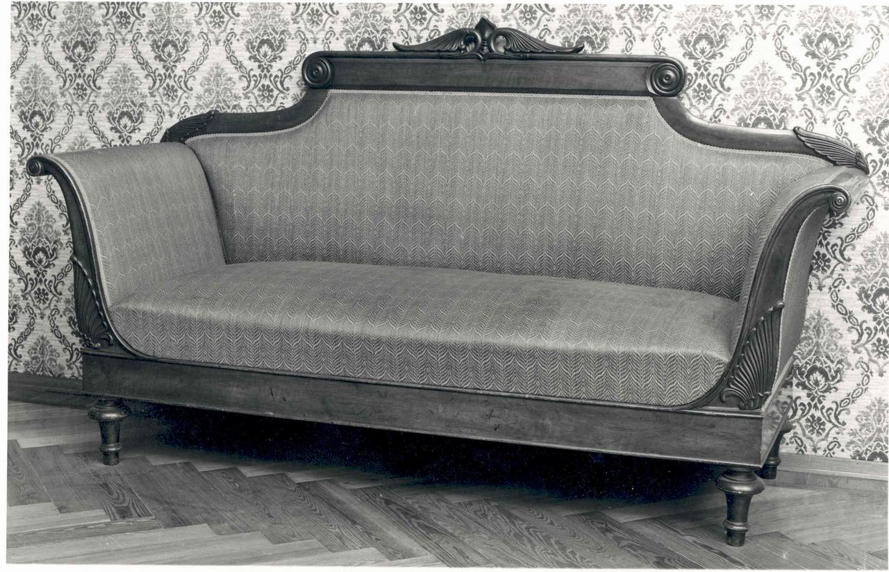 DIVANO A VENTAGLIO, opera isolata di Capello, Gabriele (bottega) (secondo quarto sec. XIX)