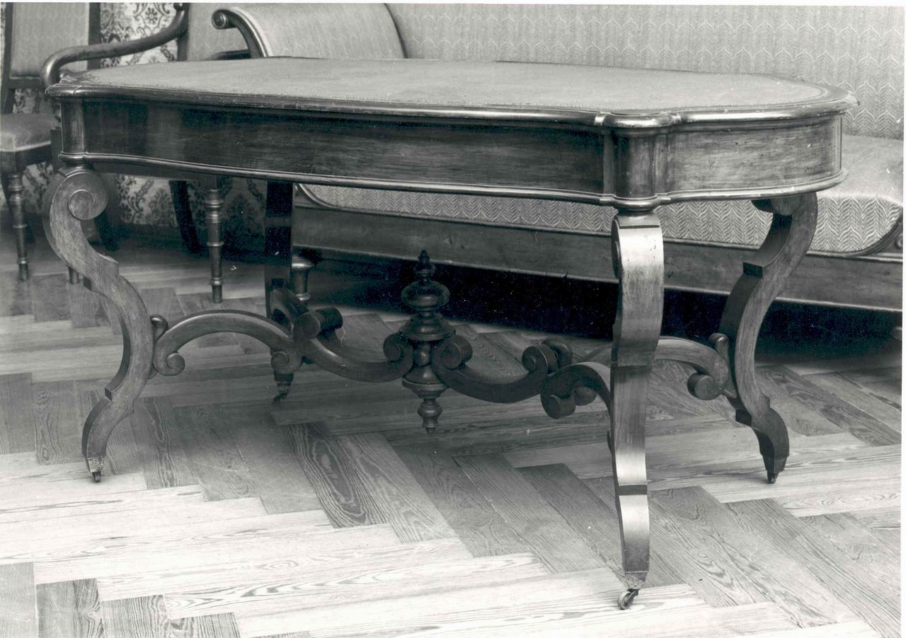 TAVOLO, opera isolata - produzione piemontese (seconda metà sec. XIX)