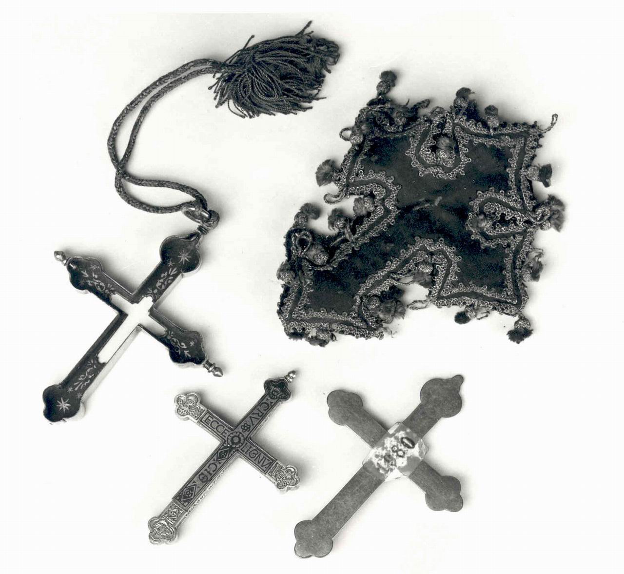 RELIQUIARIO A CROCE, opera isolata - produzione piemontese (seconda metà sec. XVII)