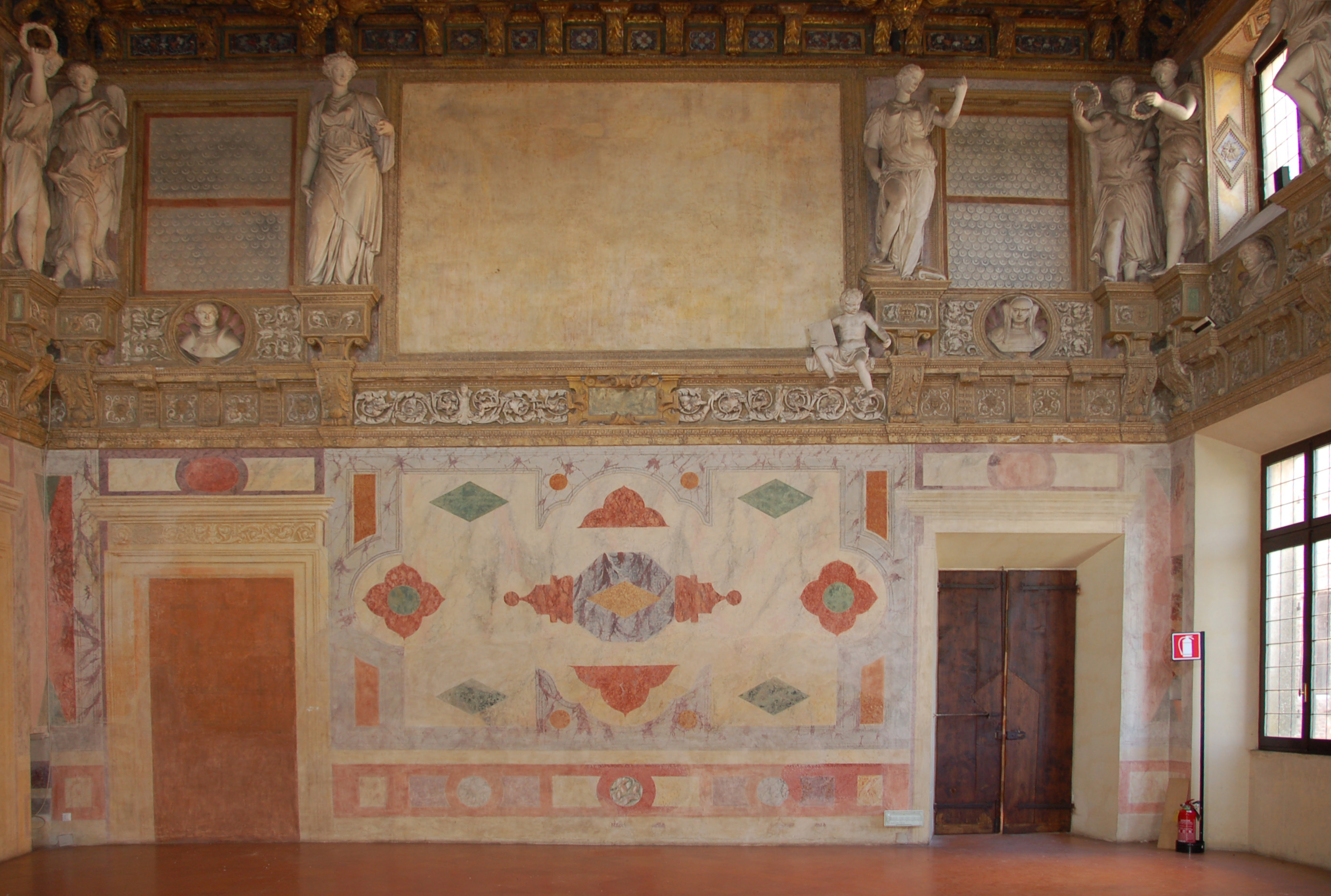 Motivi decorativi (decorazione plastica, elemento d'insieme) di Segala Francesco (attribuito), Antonio Romano, Morino (seconda metà sec. XVI)