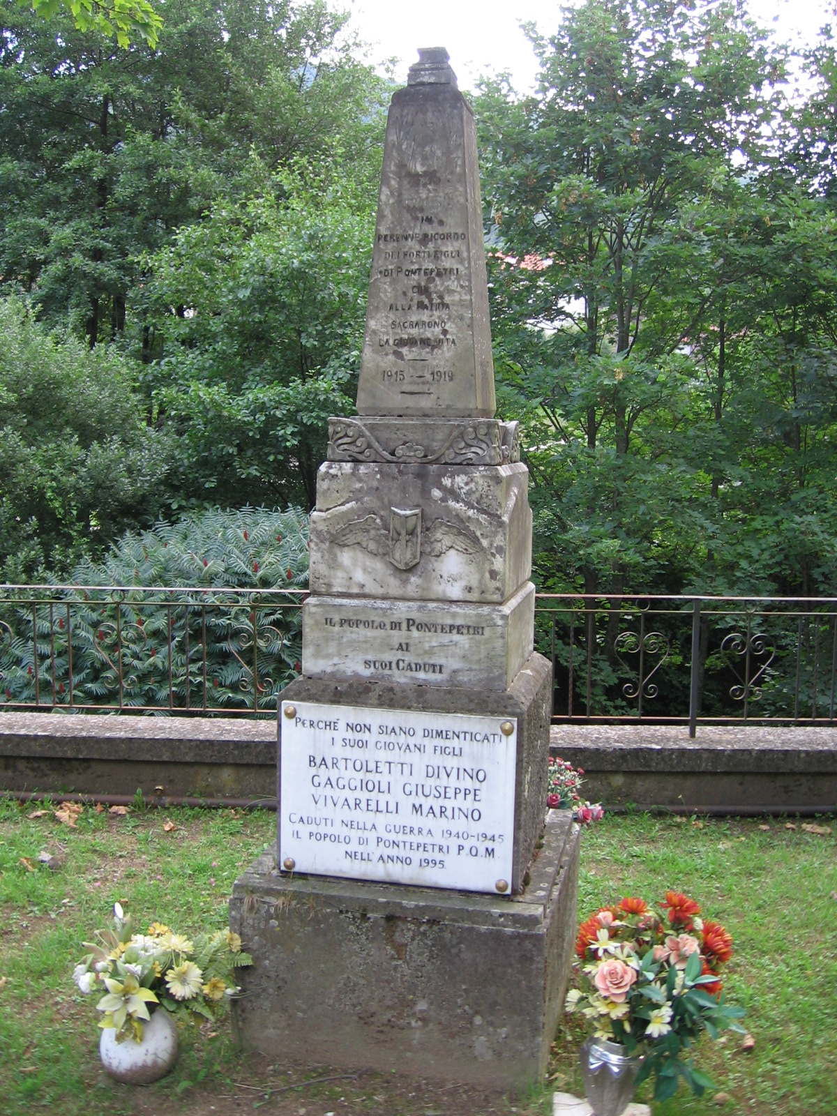 soggetto assente (monumento ai caduti - ad obelisco) - ambito toscano (sec. XX)
