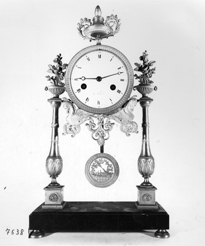 sfingi (orologio - da mensola, opera isolata) - manifattura francese, manifattura francese (fine/ inizio, ultimo quarto secc. XVIII/ XIX, sec. XVIII)