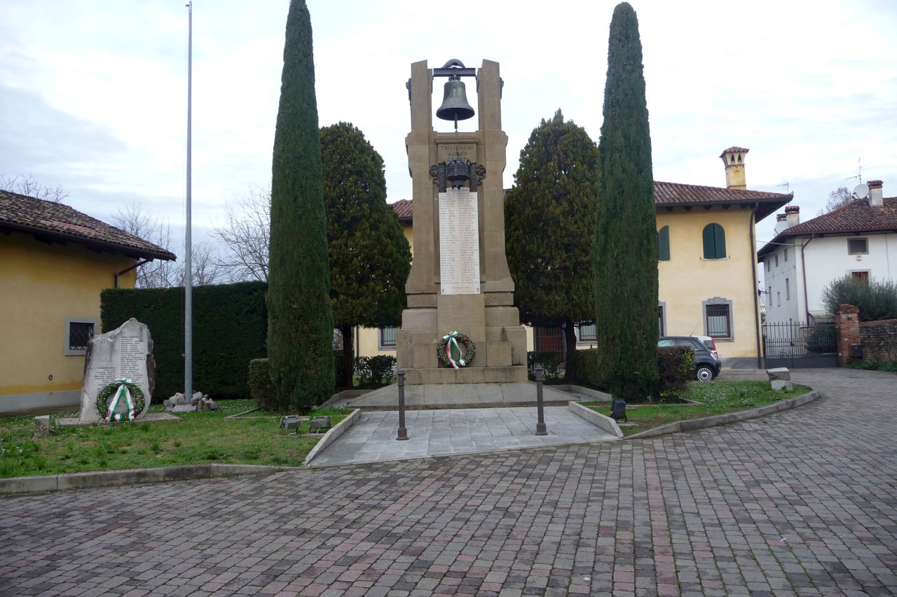 soggetto assente (monumento ai caduti - a stele, opera isolata) di Bartolomasi Riccardo (attribuito) (XX)