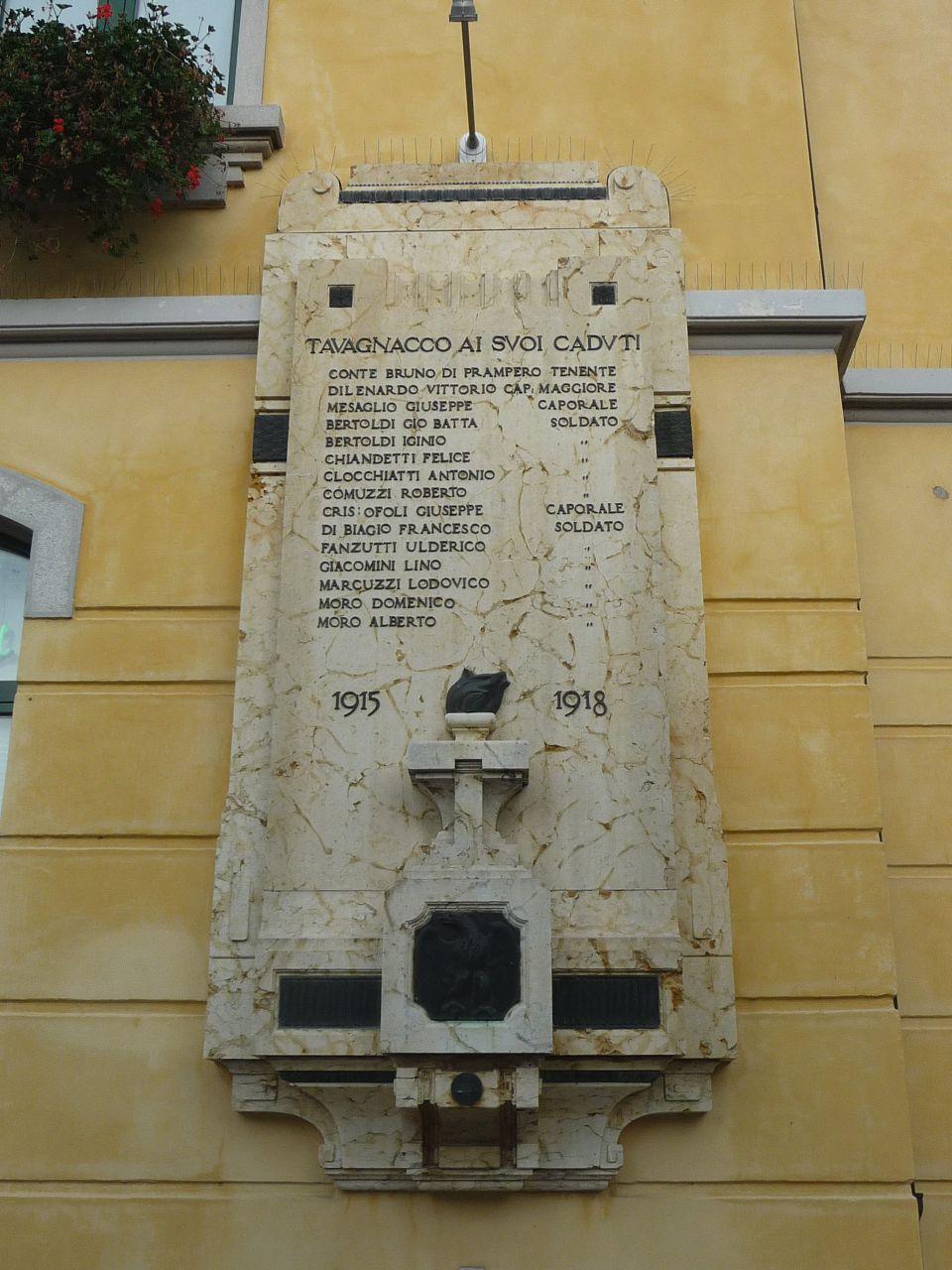 soggetto assente (lapide commemorativa ai caduti, opera isolata) - ambito Italia settentrionale (primo quarto XX)
