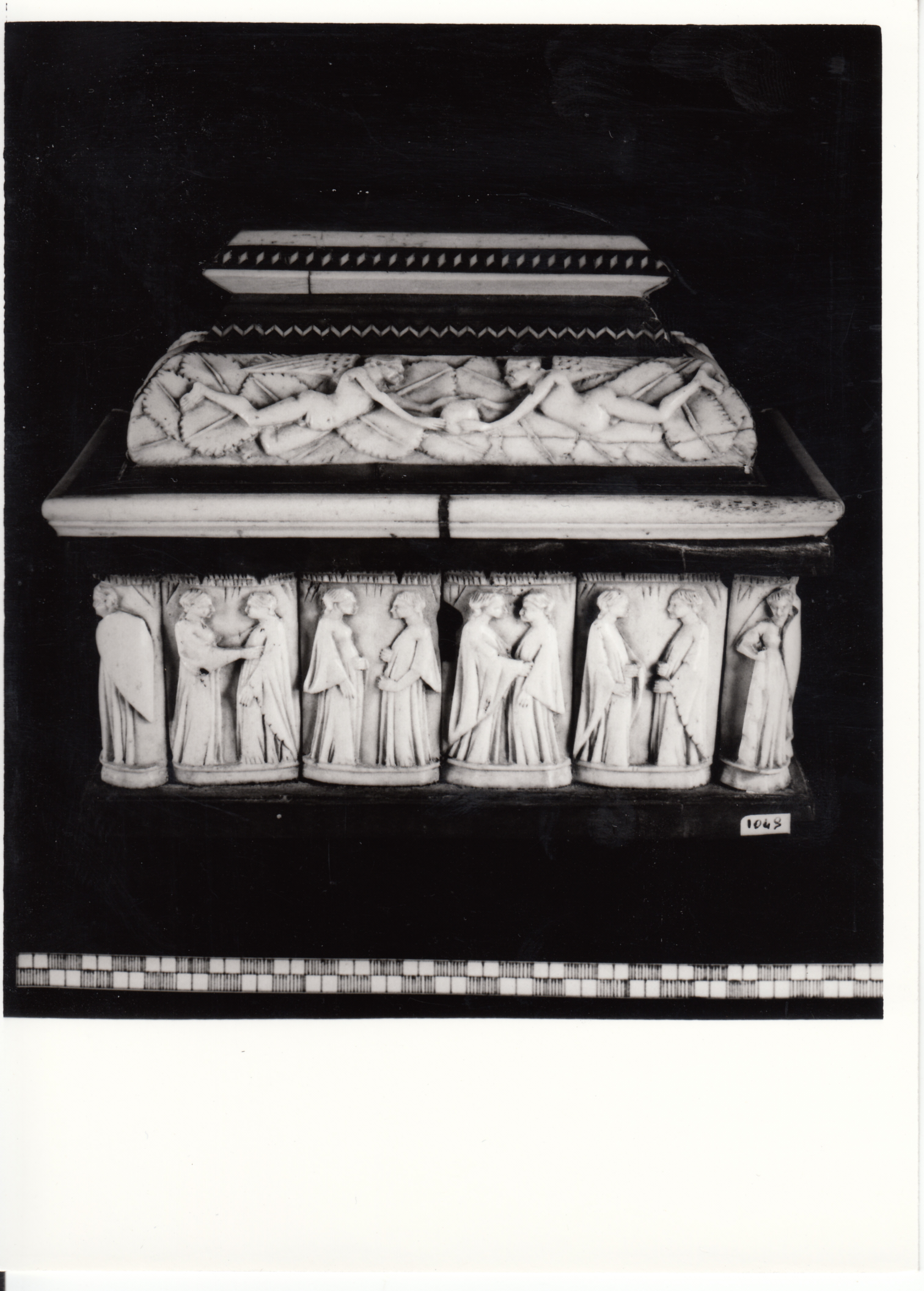 Figure affrontate (cofanetto, opera isolata) di Bottega degli Embriachi (bottega) (primo quarto XV) 