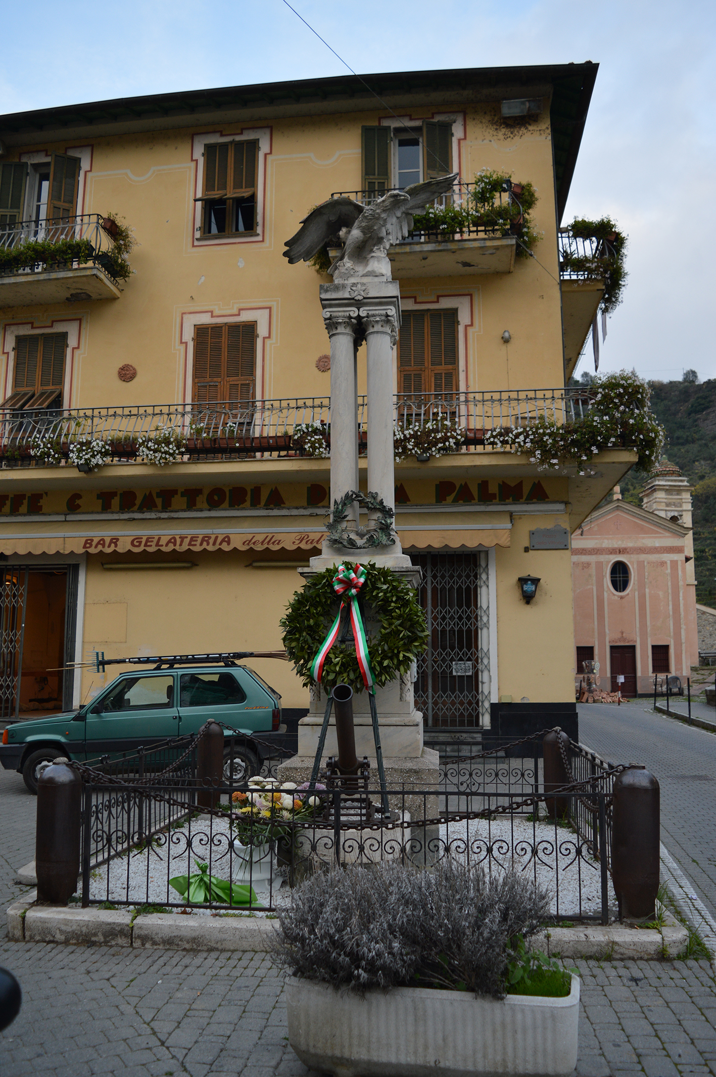 allegoria patria come Aquila (monumento ai caduti) di F.lli Conrieri (attribuito) - ambito ligure-piemontese (primo quarto XX)