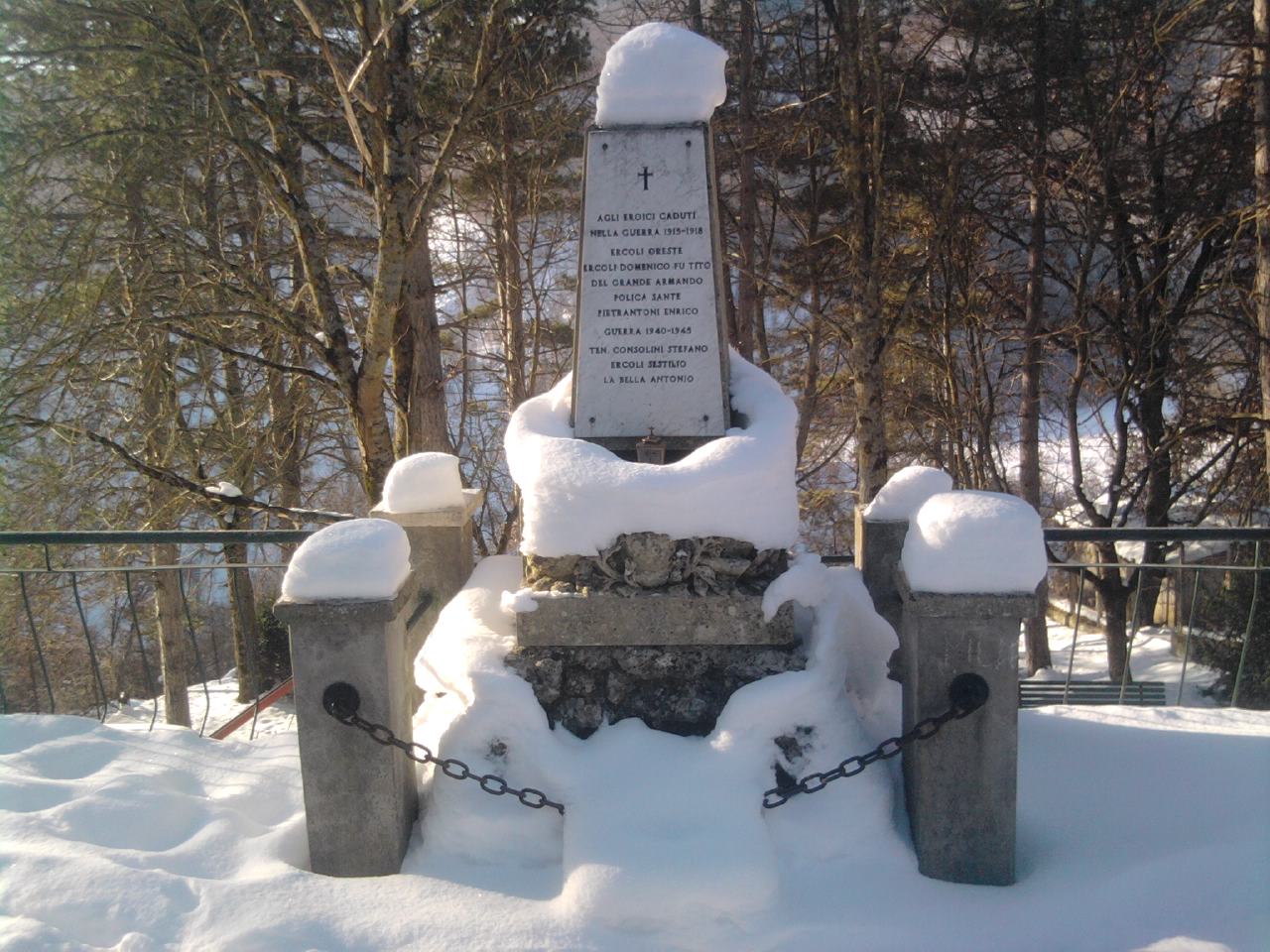monumento ai caduti - ad obelisco - ambito italiano (sec. XX)