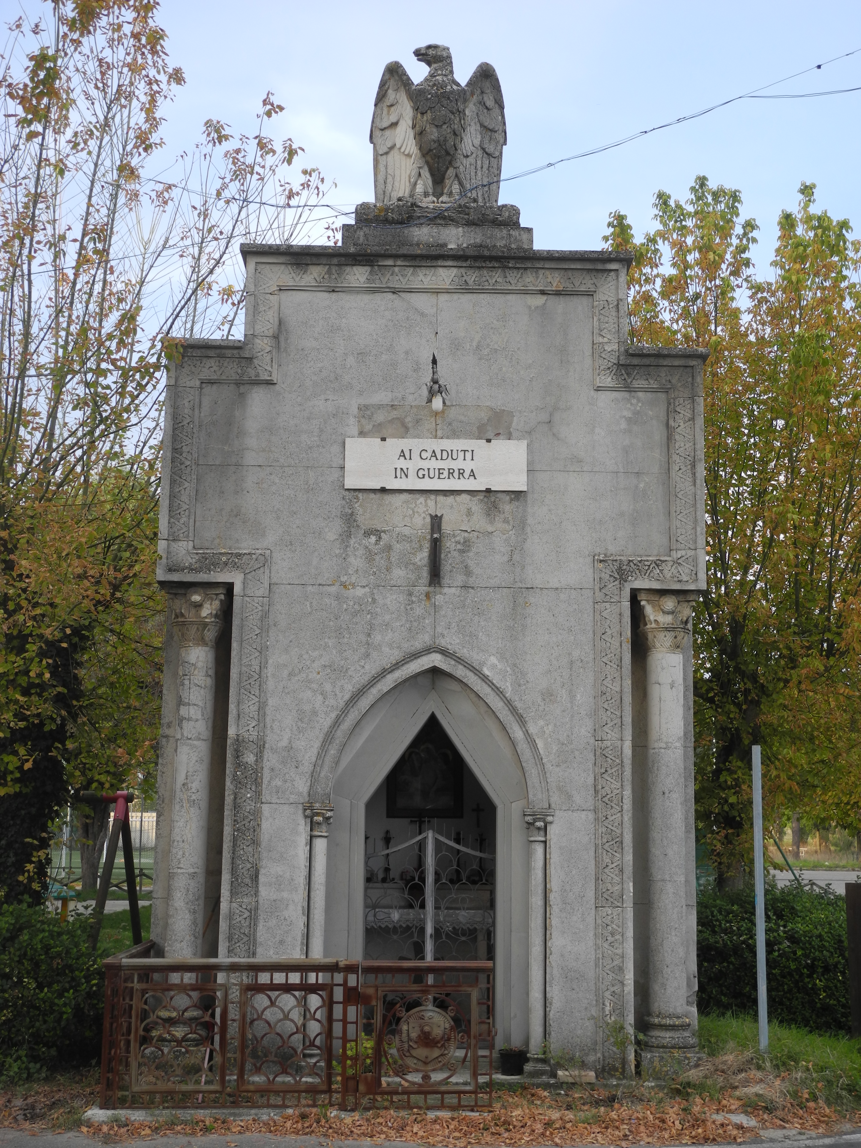 allegoria della Vittoria come aquila (monumento ai caduti - a tempietto, opera isolata) - ambito Italia centrale (secondo quarto sec. XX)