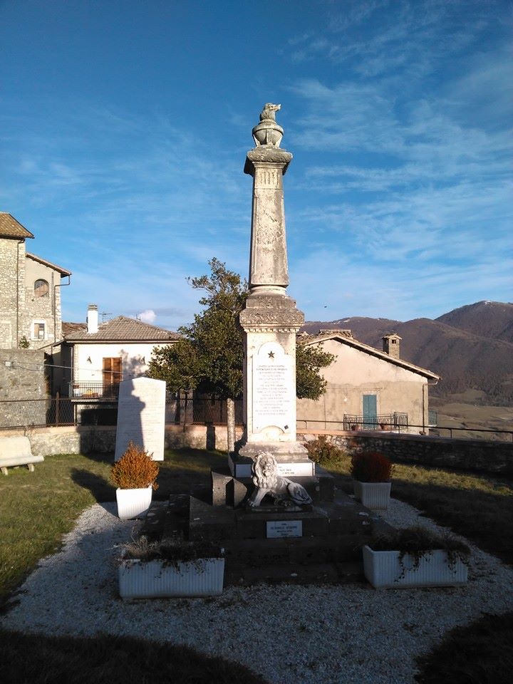 monumento ai caduti - ad obelisco, opera isolata - ambito Italia centrale (primo quarto sec. XX)