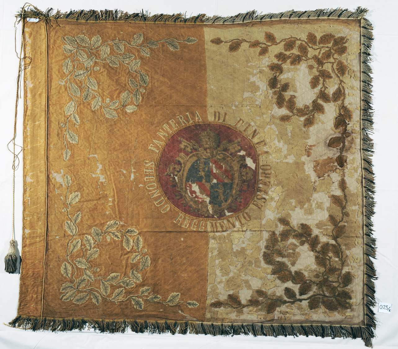 soggetto assente (bandiera, opera isolata) - manifattura Italia centrale (metà sec. XIX)