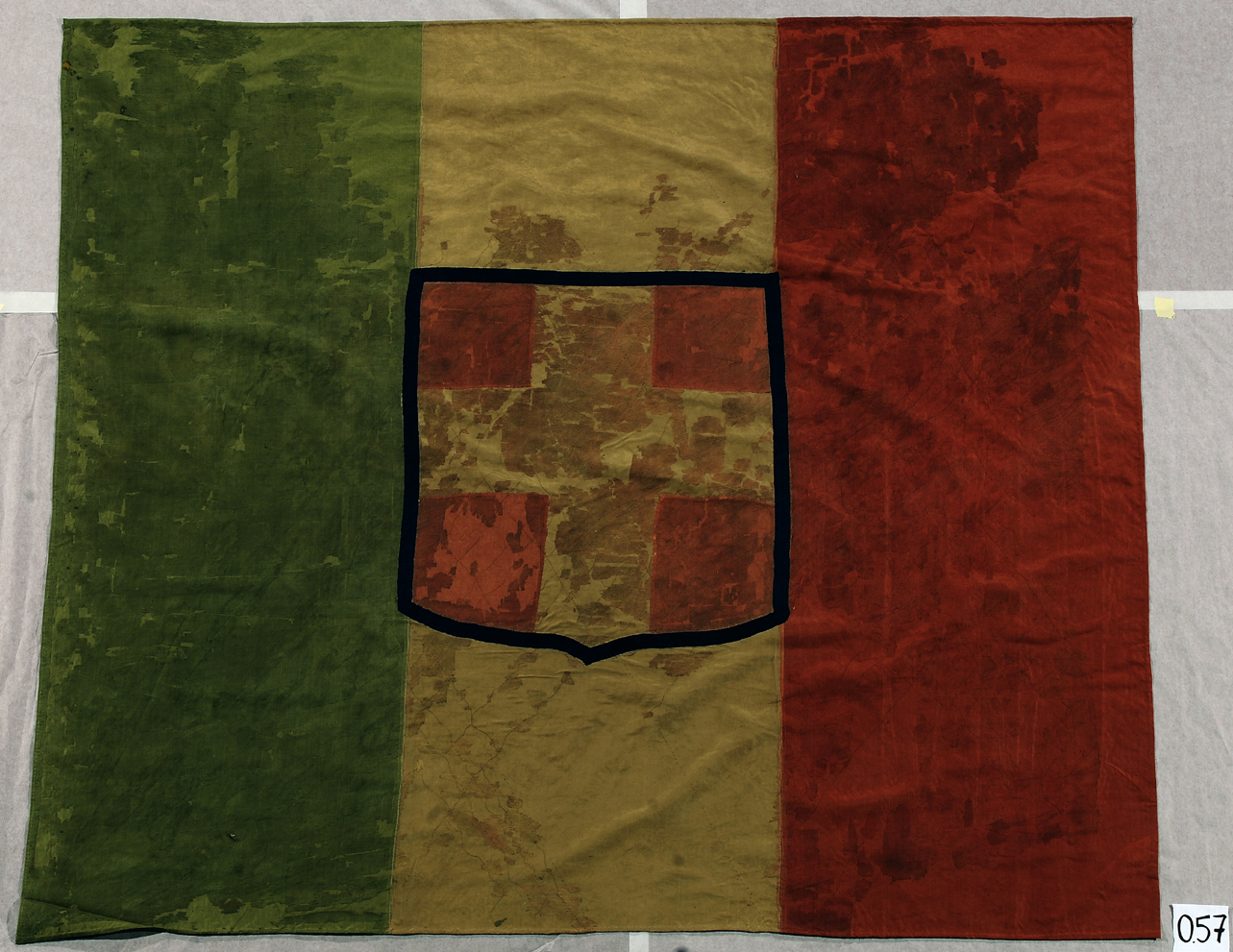 soggetto assente (bandiera) - manifattura piemontese (terzo quarto sec. XIX)