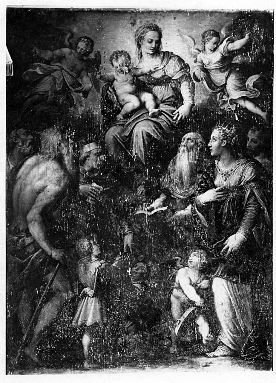 Arezzo - Museo Statale d'Arte Medievale e Moderna - Madonna in gloria con Santi e angeli; olio su tavola; G. Vasari (negativo) di Vasari Giorgio, Gabinetto fotografico del Polo Museale Fiorentino (laboratorio) (primo quarto XX)
